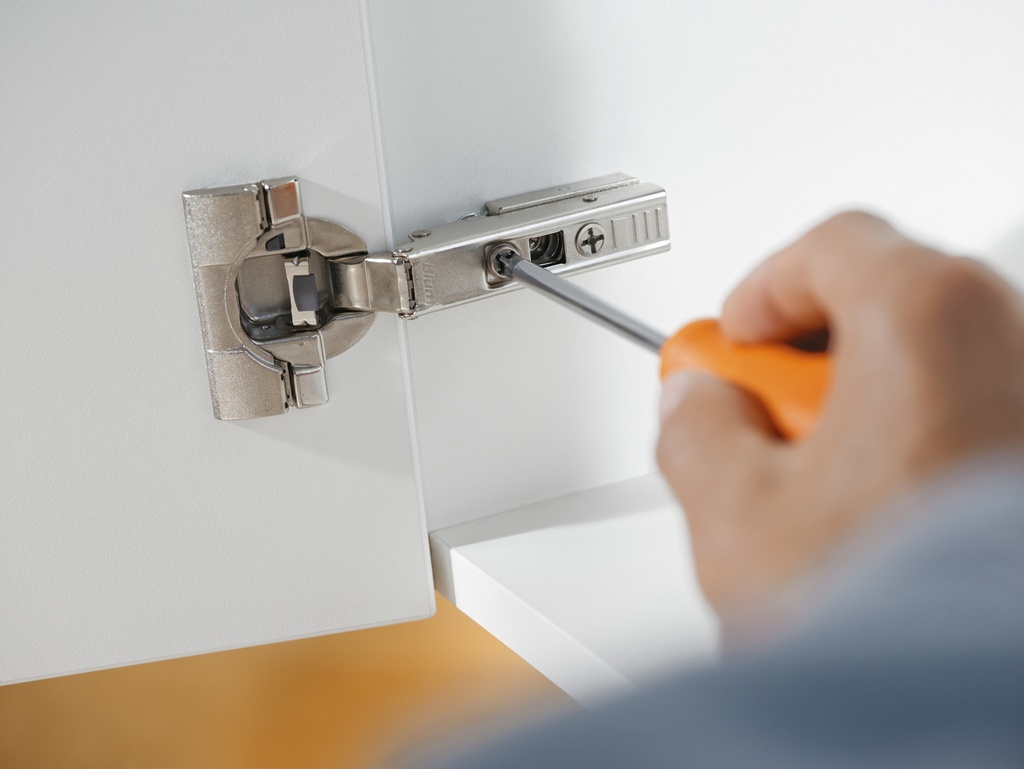 Hinge assembly detail